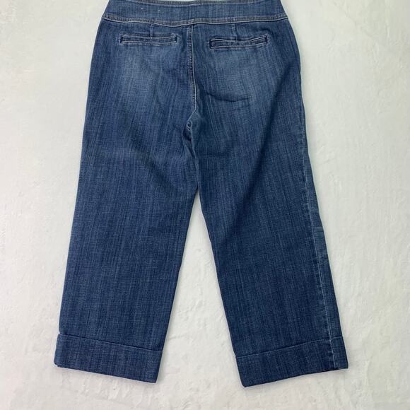 Chico's The Platinum Crop Size 1 Button Detail Yacht Sailor Cropped Denim Jeans - Picture 2 of 7